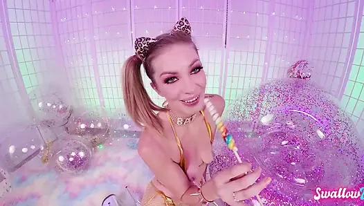 Minyon kız Leah Winters dölümü seviyor