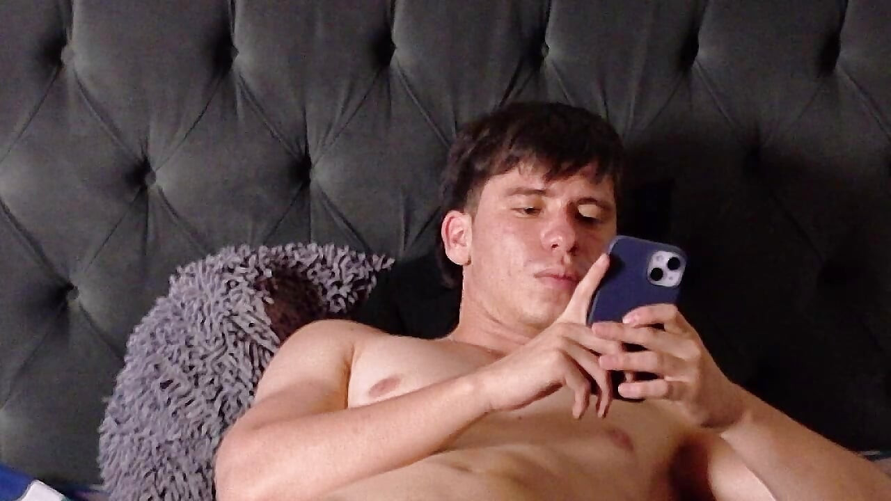 Delicious ass in a very delicate bed