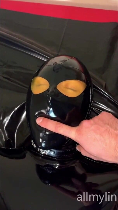 Submissive wife in latex tied up has a great orgasm | Clip 1