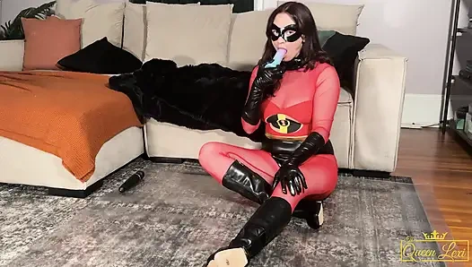 Elastigirl Squirts Multiple Times - Cosplay and Squirting