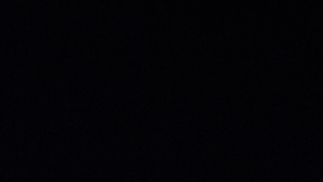 Ngintip pipis memek montok tidak berbulu