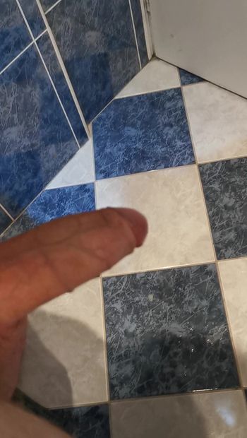 Big cock that gets cum all over the place