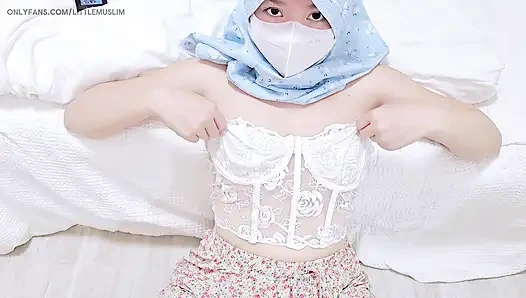 Pov : hijabi boobies menggoda kamu minta aku memakainya.