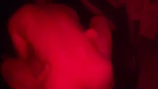 Komşuyla sikişiyor