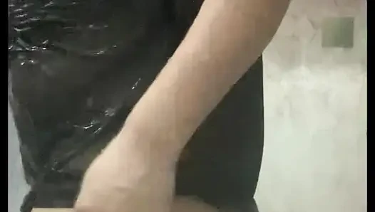 Arsa looking to play with her pussy