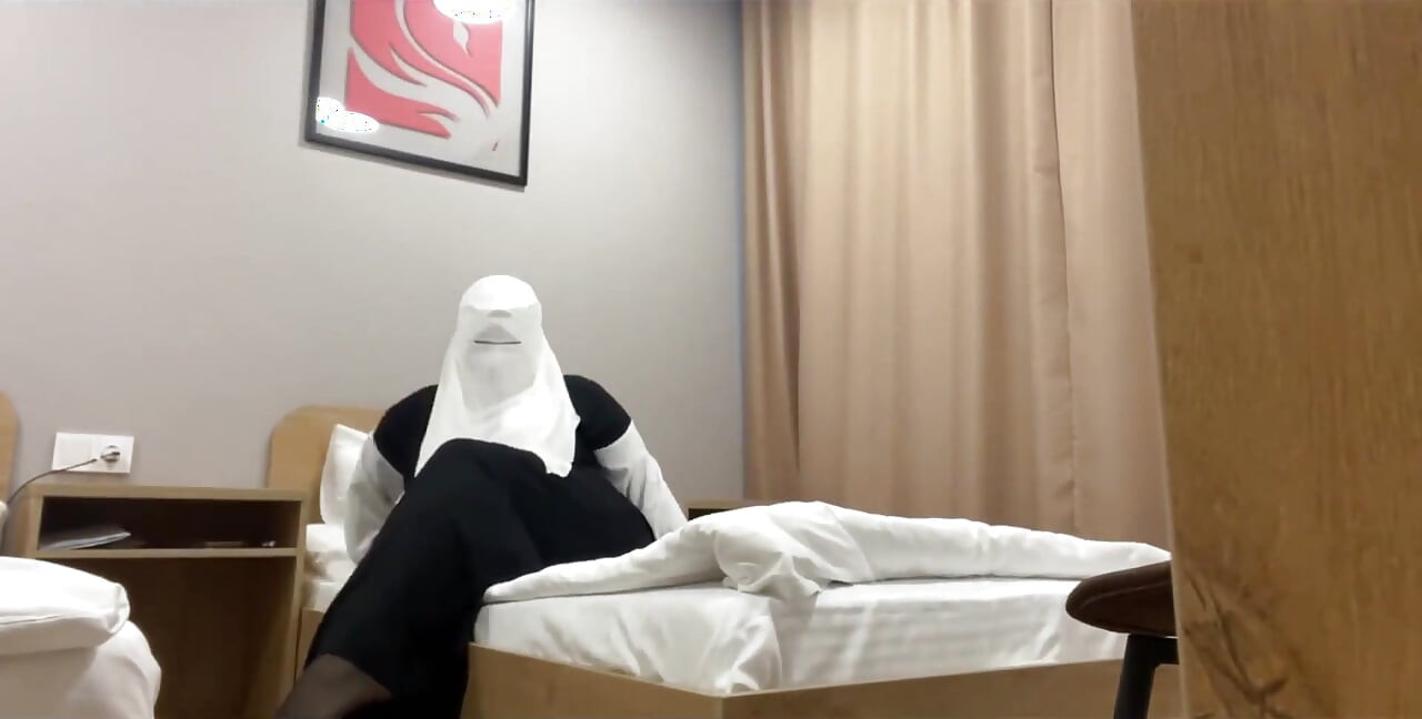Turkish Stepmom Masturbates in Pantyhose for Stepson