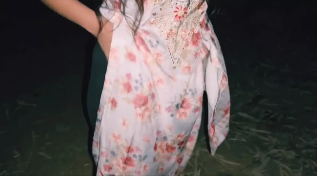 Indian village hot desi girl fucked in the forest viral MMS 18+