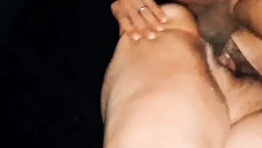 Evli kadın partide delikanlının kişisel fahişesi oluyor