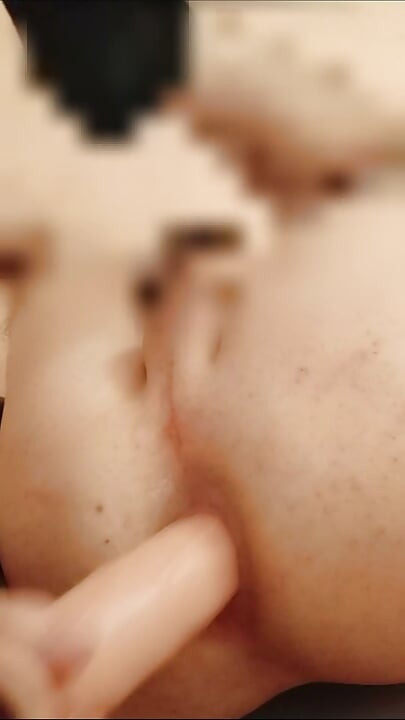 Femboy jerkoff play toys webcam rec 2020 p3