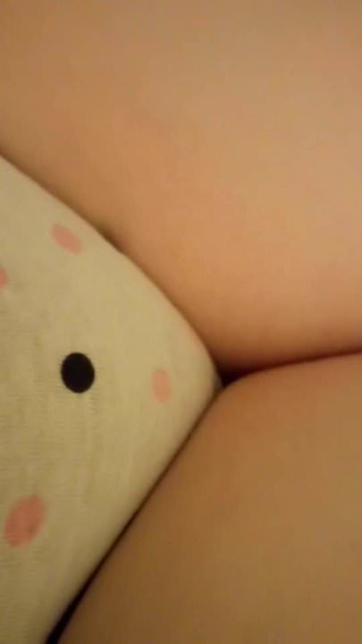 peek at her pussy
