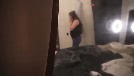 Pawg orta yaşlı seksi kadın röntgenci tarafından kullanılıyor