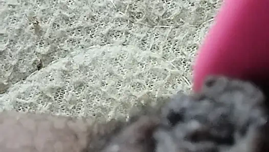 Aku bermain dengan pedang sepupu