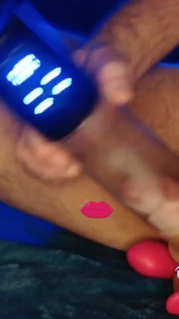 Spektakularan trenutak iz "Fantazije o predigri s pumpom za penis - 435"