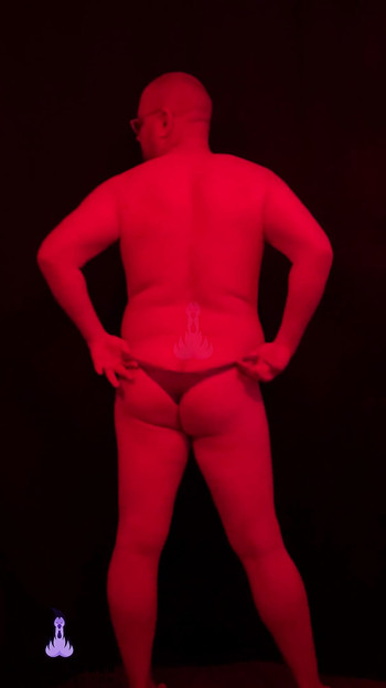 私をからかって見てください