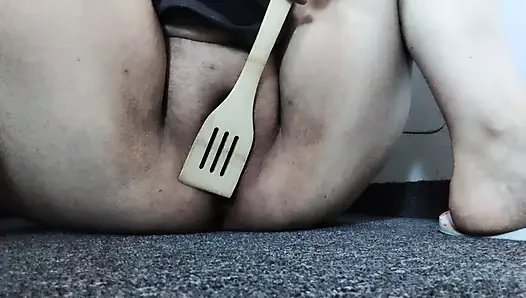 Red Hot Pussy Spanking & Muscle Flexing