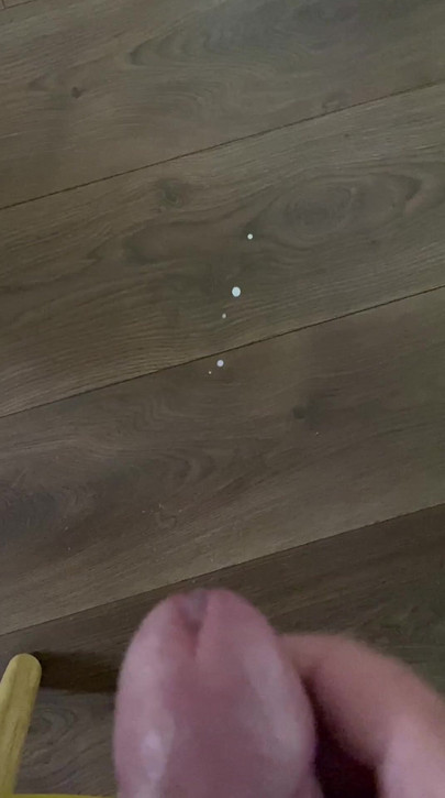 Solo Wank - Cum all over the floor!