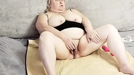 große fleischige muschi, arsch und riesige titten # 5