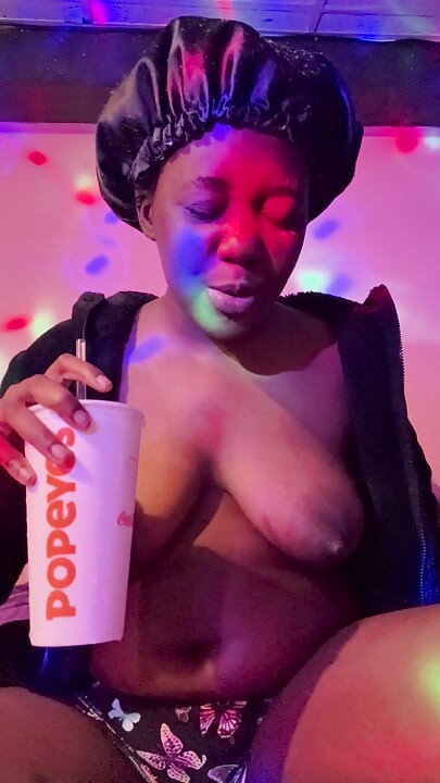 Eating POPEYES Mukbang