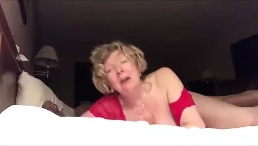 Old slut wife fucked from behind cum a lot