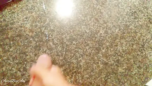 Доброе утро, отчим трахнул в анал и выпил сперму со стола!! День 2 3-3