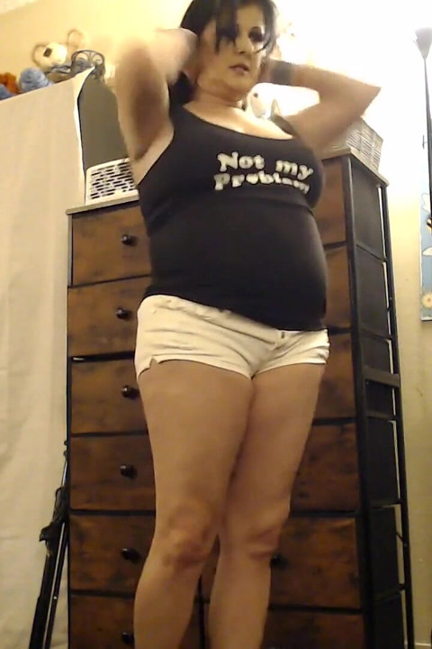 BBW 이제 바운스 점프를 반바지에 흔들다