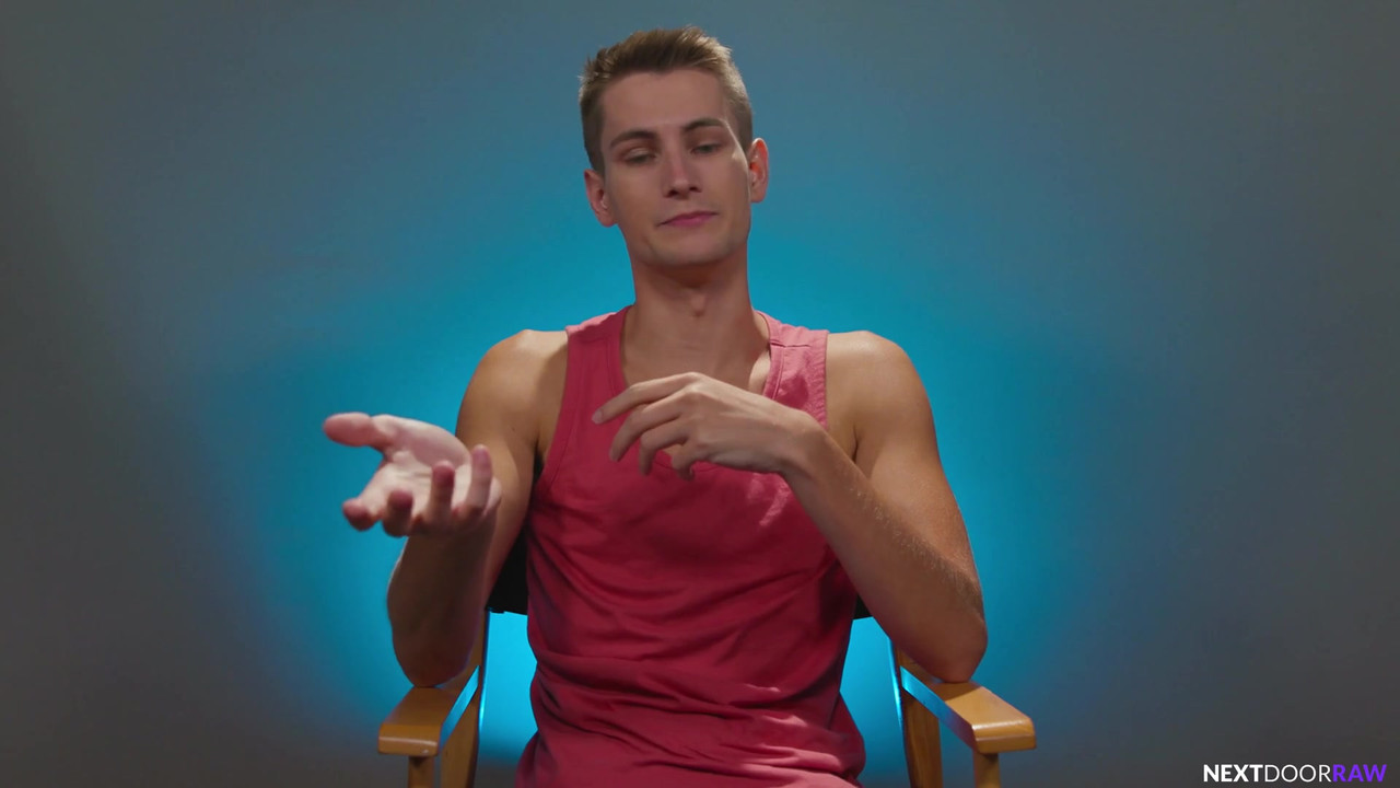 华丽的twnk性感翻转乱搞现实生活中的tatted BF大屁股