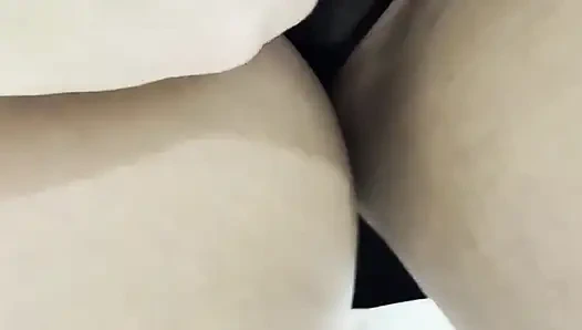 Üvey annemin sevgilisiyle tutkulu seks.