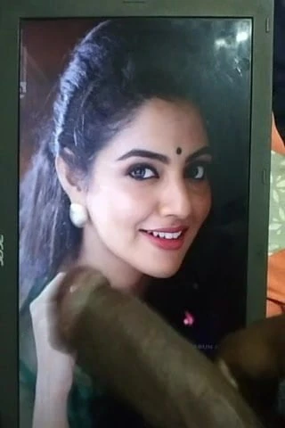 Nikhitha Vimal Zuid -Indische Mallu -actrice die eerbetoon brengt