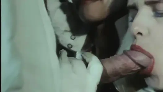 Cicciolina dan Ron Jeremy menikmati pesta seks kuno