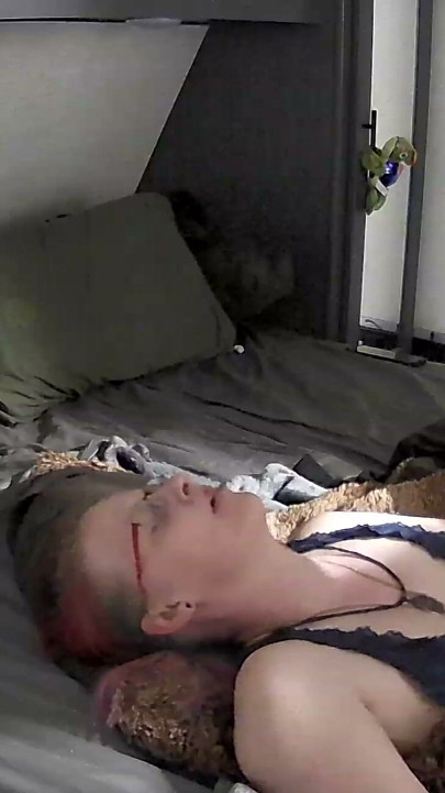 A quick cum dump in my wet pussy | Clip 1