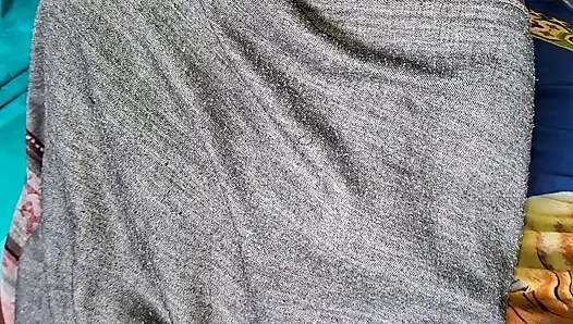 Rahasia nakal keluarga tante seksi