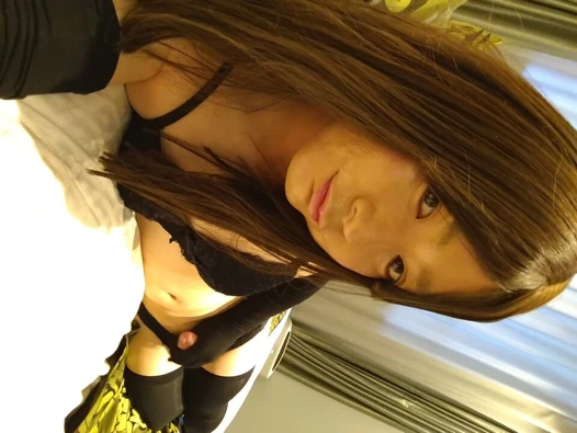 Japon travestiler mastürbasyon yapıyor