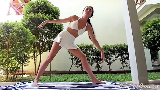 Чувственный йога-поток: объять искусство равновесия и желания