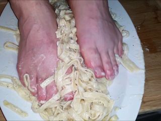 Spaghetti z alfredo zmiażdżyć