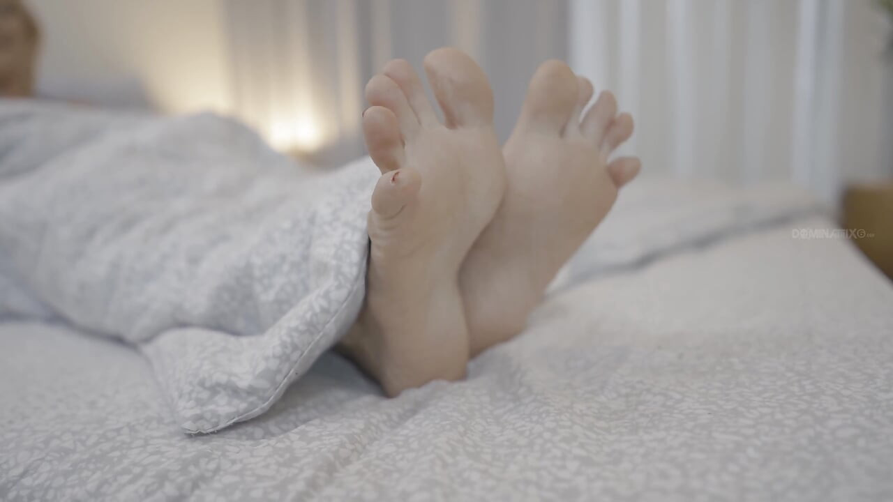 복종하는 쓰레기 조각, 내 시야에 발정나지 않으려고!