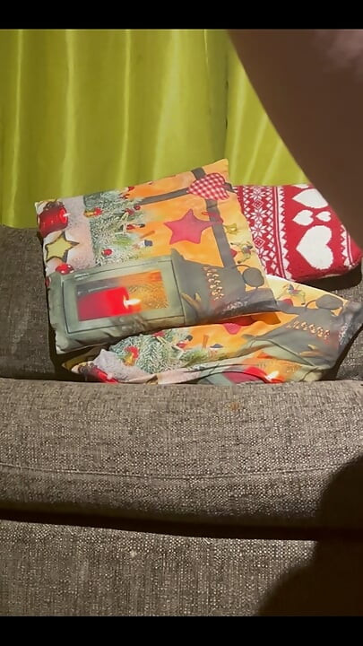 Un regalo de navidad temprano con final de huevos de pascua