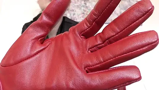 Sarung tangan kulit merah-aroma kulit membuatmu lemah, lady victoria valente