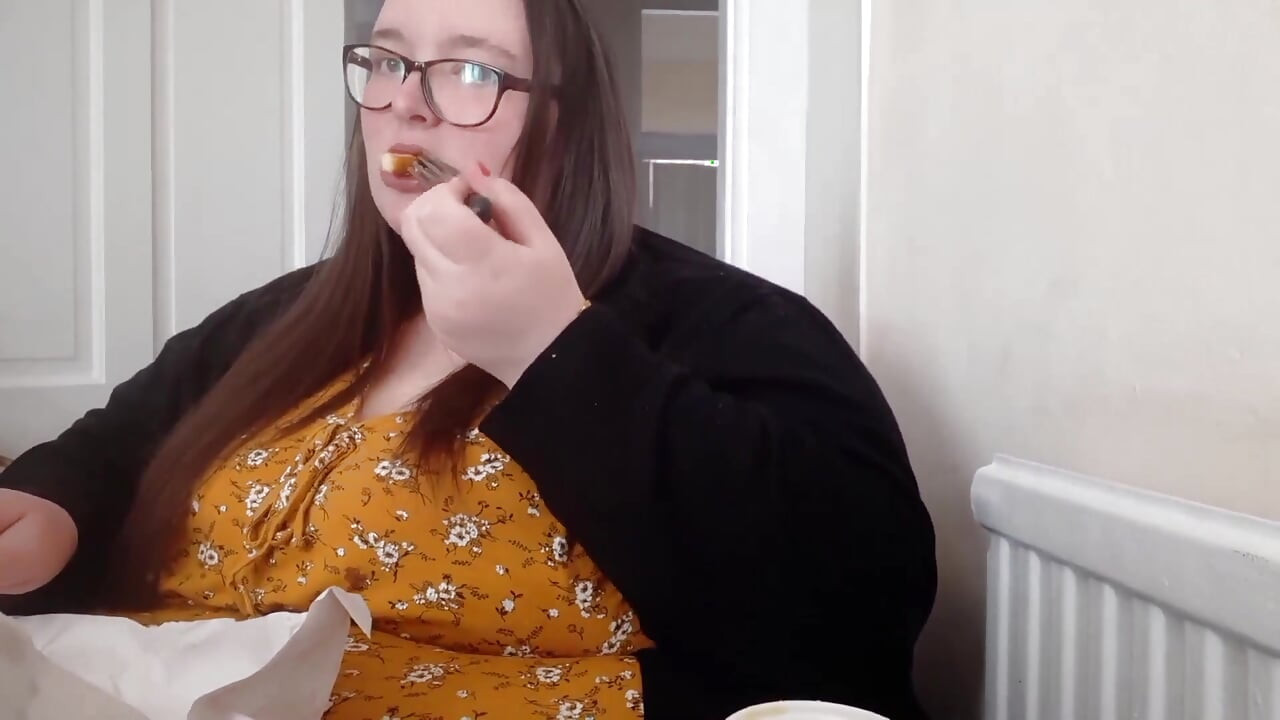 BBW SSBBW fyllning mage fish and chips