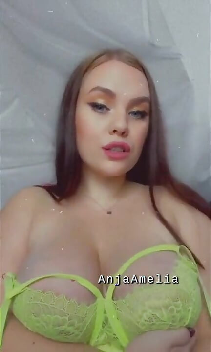 mahu bermain dengan tetek saya?