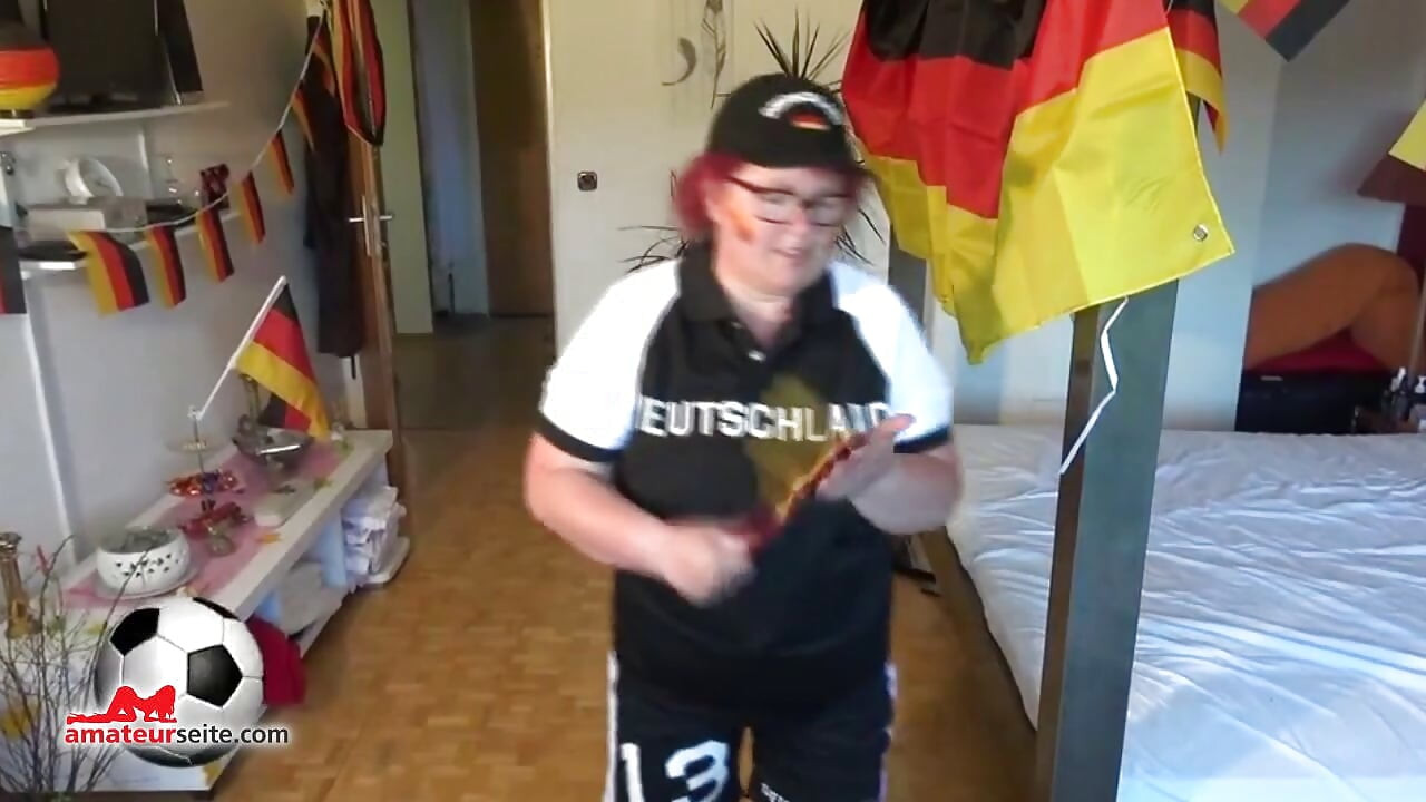 Hot amateur compilation with SiennaSimon and friends