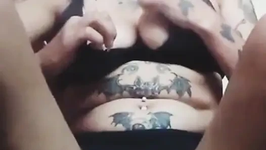 Siswi mungil pengen kontol