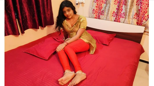 Seks tanpa diduga sama adik tiri india di ranjang sama abang tirinya yang lagi sange malam-malam!