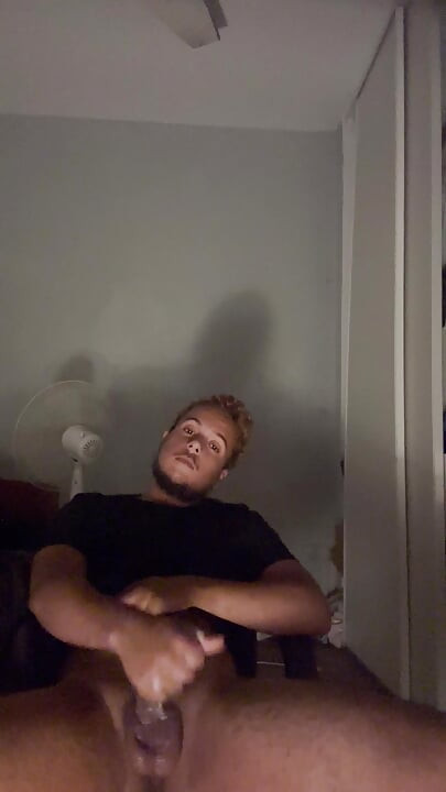 White boy beating his shit