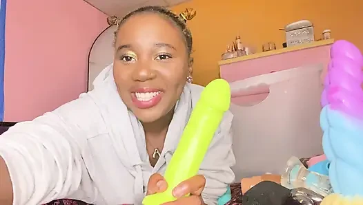 Tüm seks oyuncağı koleksiyonum ortaya çıktı