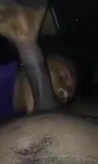 2人のひよこが男を吸う