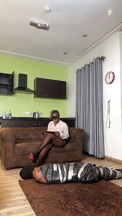 African Femdom BDSM Bondage - Domina Havi