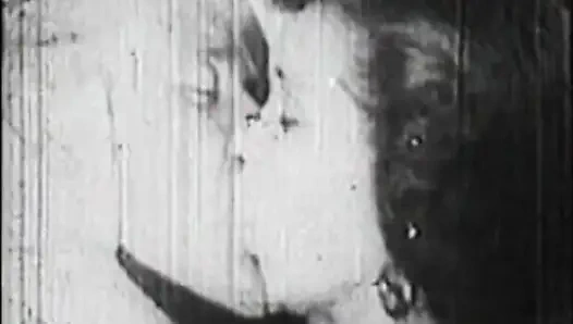 Довольная своим оргазмом