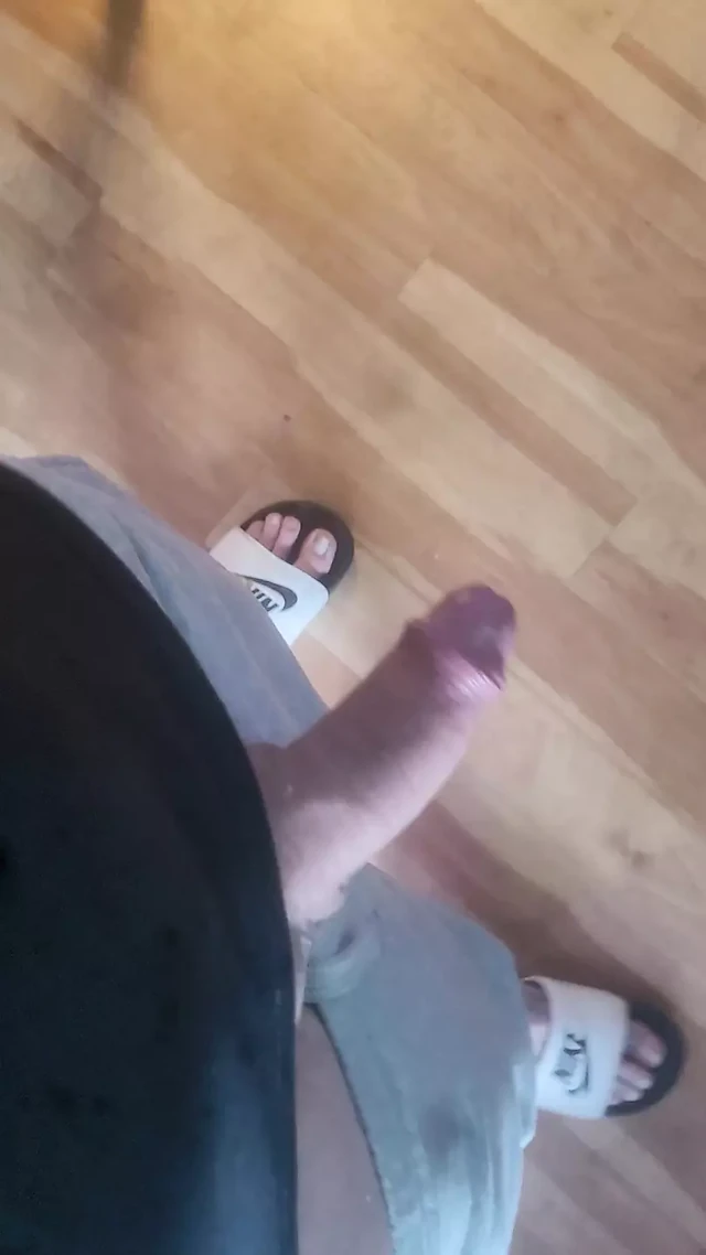 Garcon seul masturbation bite sperme