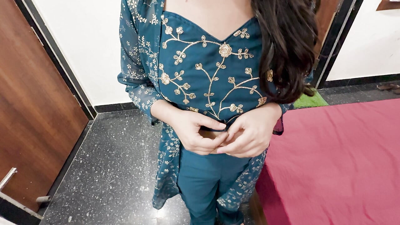 Girlfriend Ko Oyo Le Ja Ke Uske Sath Har Position Mein Sex Kiya