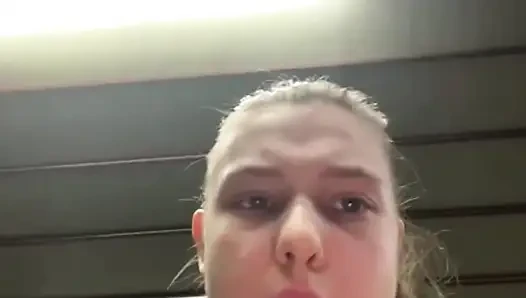 Big ass in Leggings training so hard